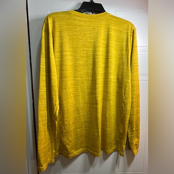 Women’s Nike Dri-Fit Yellow NCAA Iowa Hawkeyes Long Sleeve Size Large Shirt‎ - Picture 5 of 5
